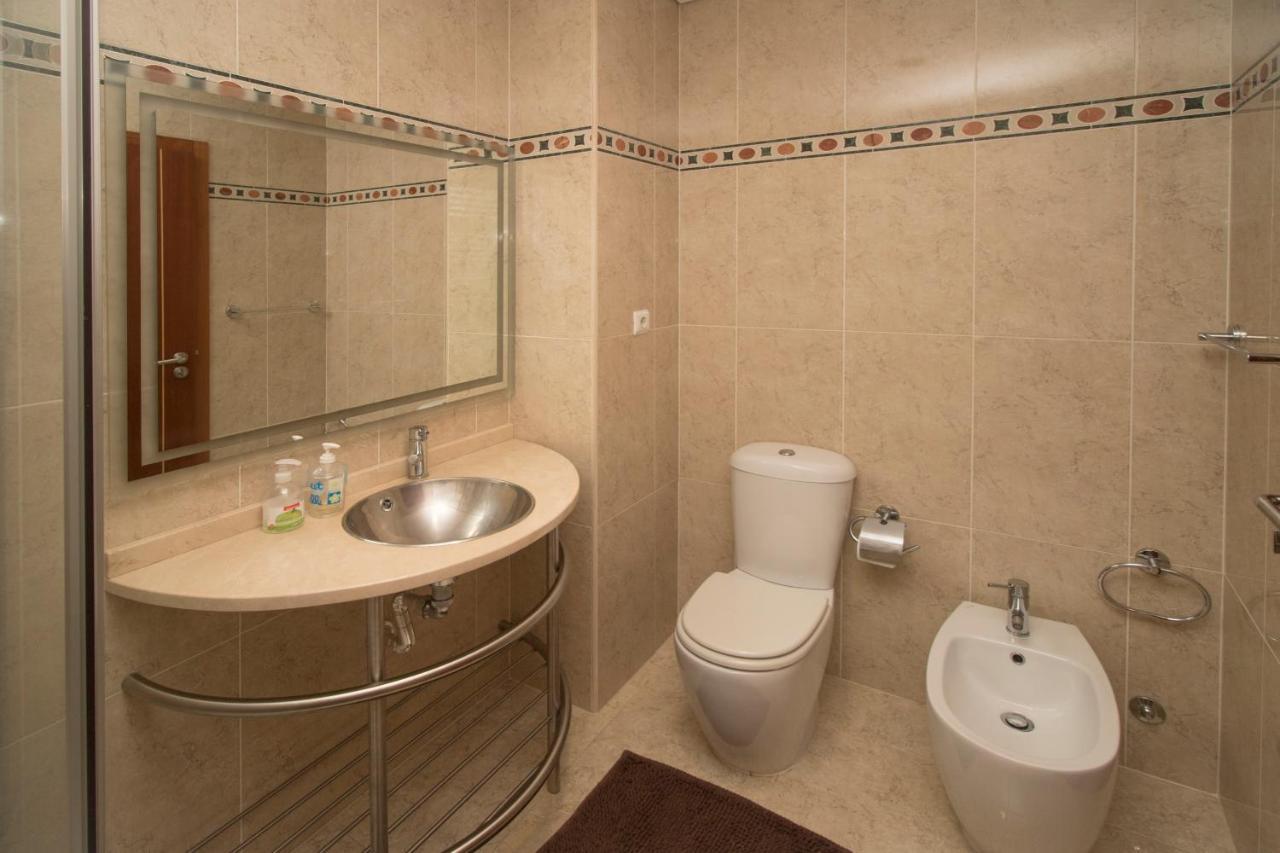 מלון אספוסנדה Riverzenhouse מראה חיצוני תמונה